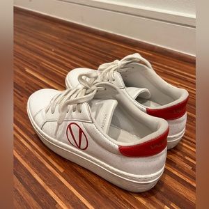 Valentino Platform sneaker. Size 7